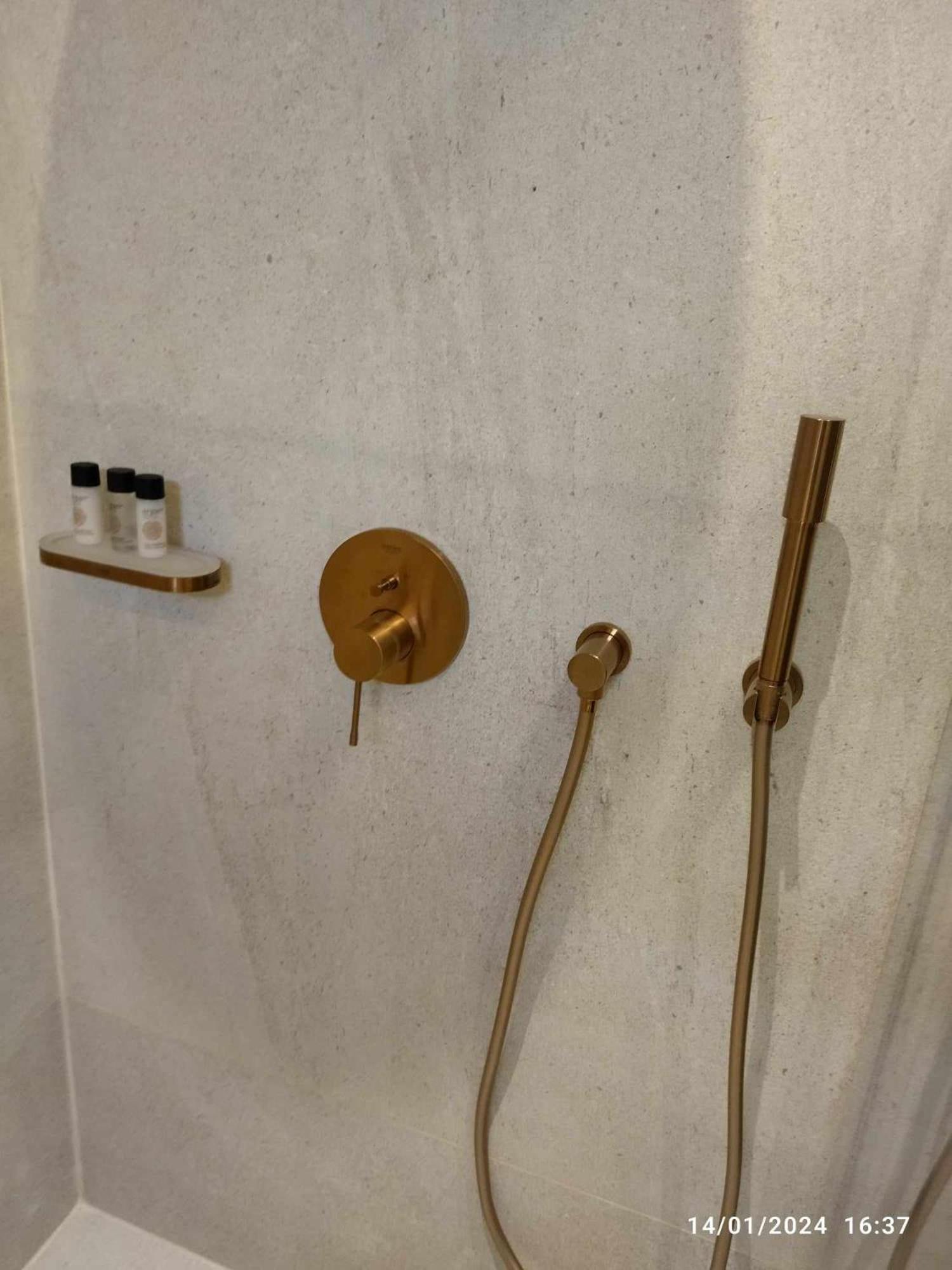 Piazza Suites ليكسوري المظهر الخارجي الصورة
