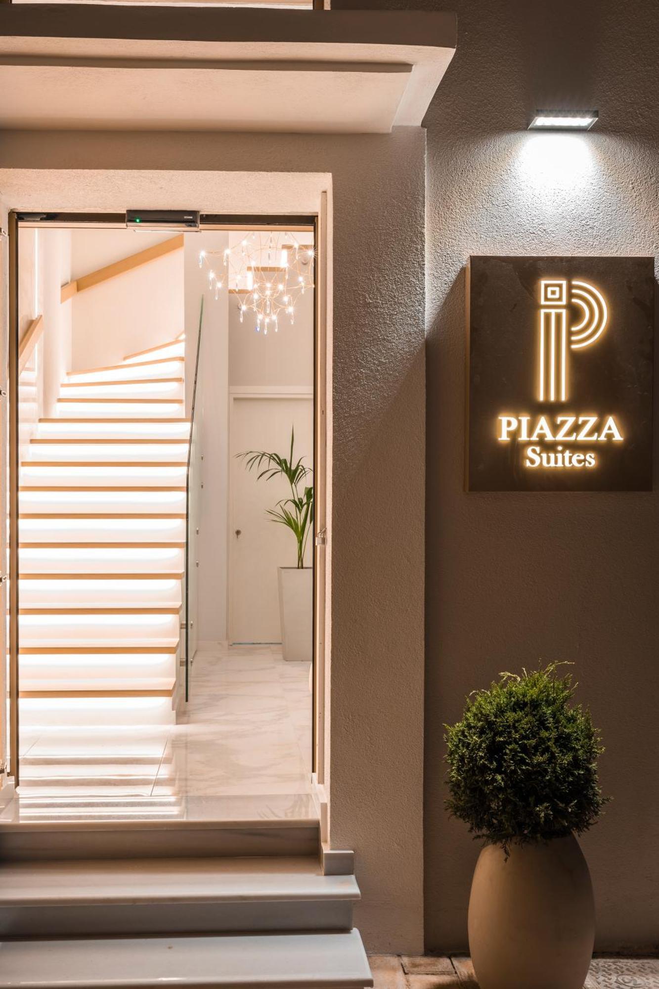 Piazza Suites ليكسوري المظهر الخارجي الصورة