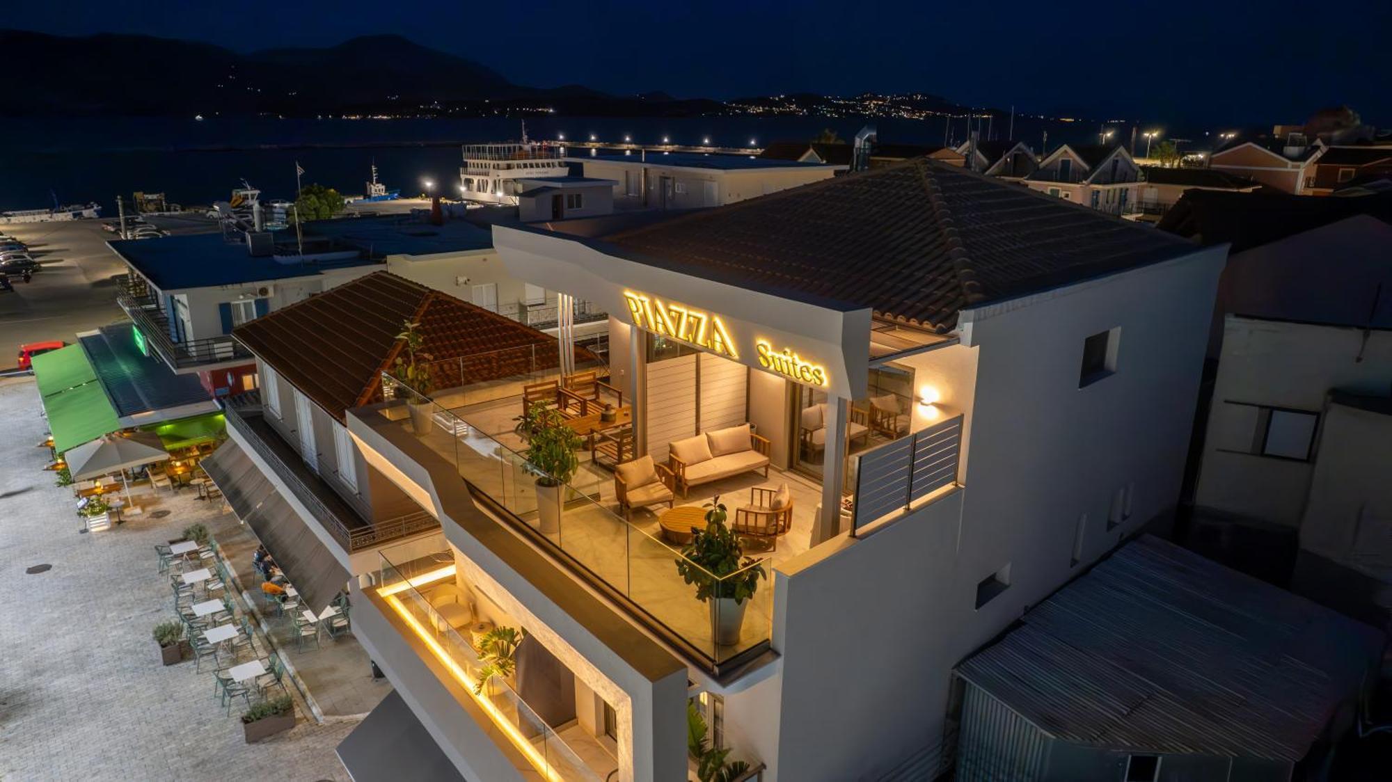 Piazza Suites ليكسوري المظهر الخارجي الصورة